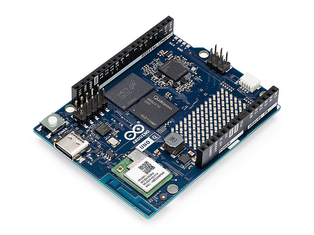 Arduino UNO Q angled