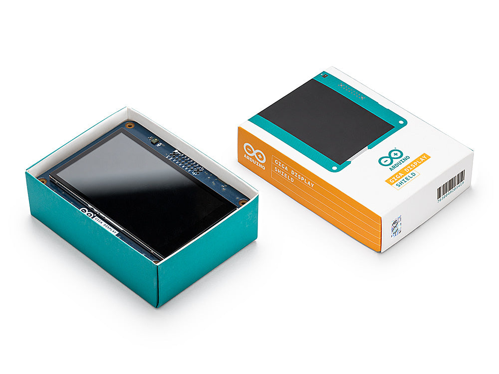 Arduino GIGA Display Shield unboxed