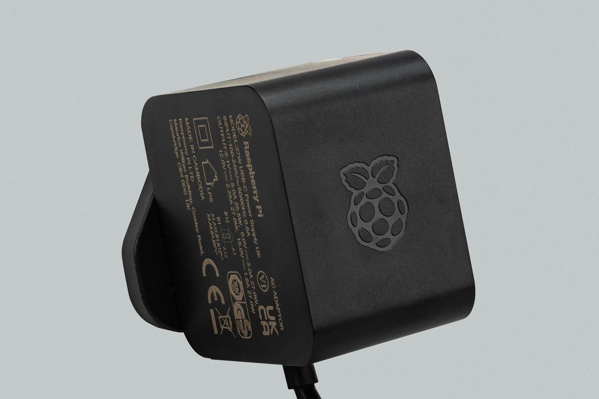 Raspberry Pi 27W USB-C Power Supply, black, detail
